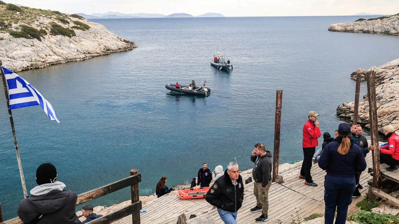 «Σε δύο δευτερόλεπτα τον είδα να εξαφανίζεται» – Η συγκλονιστική μαρτυρία του δύτη που σώθηκε στο «Πηγάδι του Διαβόλου»