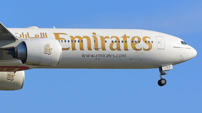 Η Emirates σε σύμπραξη με το υπουργείο Εξωτερικών διοργάνωσε έκτακτη πτήση επαναπατρισμού Ελλήνων από το Ντουμπάι