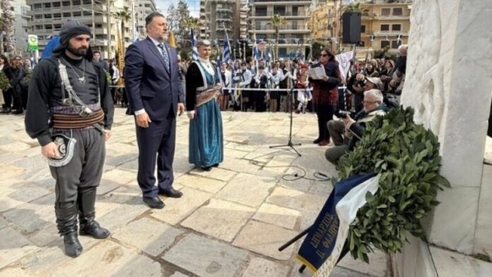 Περηφάνια και συγκίνηση στον εορτασμό της 25ης Μαρτίου στο Παλαιό Φάληρο