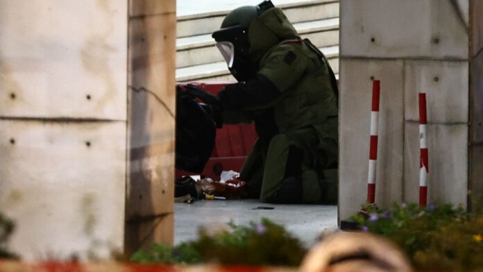 Στη φυλακή ο Σουδανός που απειλούσε με έκρηξη στη ΓΑΔΑ