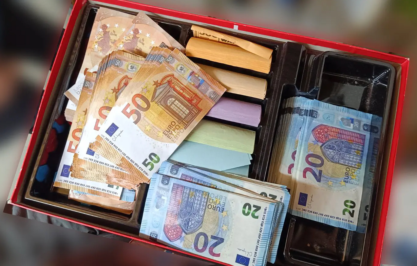 Αποκάλυψη: Ο 16χρονος παραχαράκτης στην Κατερίνη που ανέβαζε βίντεο με αναλήψεις από κάρτες-κλώνους στα social media