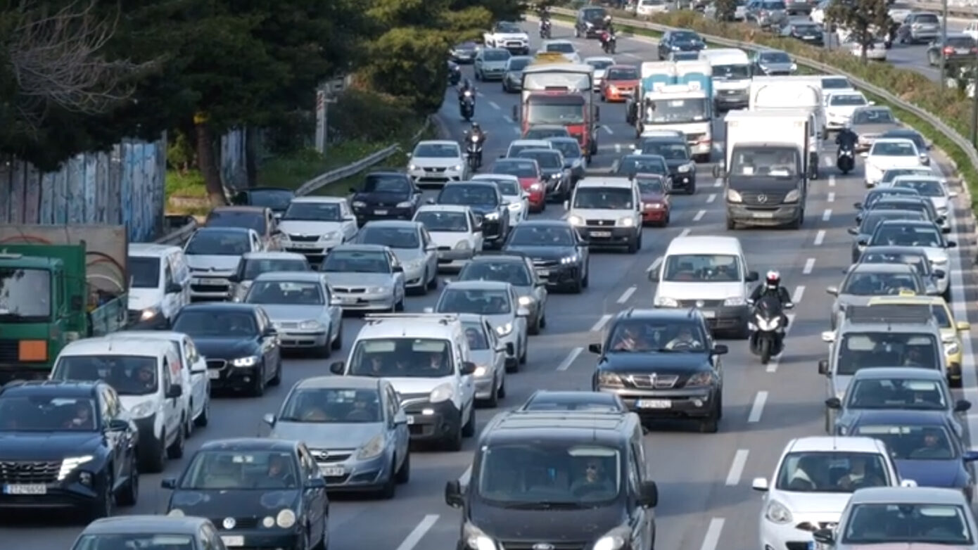 Κίνηση σήμερα: Χάος από το πρωί στον Κηφισό – Καθυστερήσεις έως 25 λεπτά στην Αττική Οδό