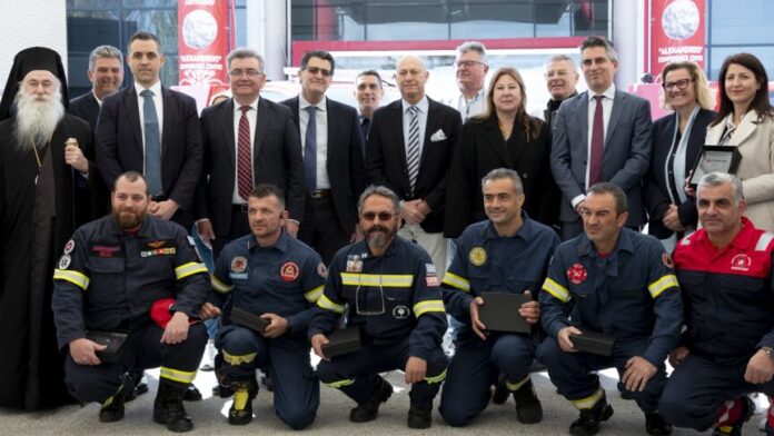Χορηγία 7 πυροσβεστικών οχημάτων στους Δήμους Κορινθίων και Λουτρακίου