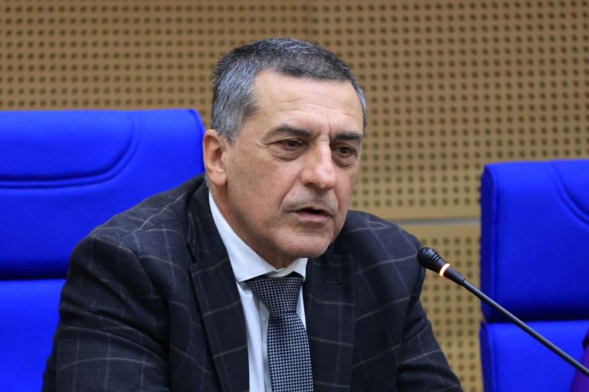 Δ. Κουρέτας: «Η υγεία παραμένει ύψιστη προτεραιότητα – συνεχίζουμε»