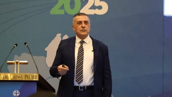 Δ. Κουρέτας: «Η αντιμετώπιση της κρίσης εξελίχθηκε από “τηλεφωνική” σε στρατηγική»