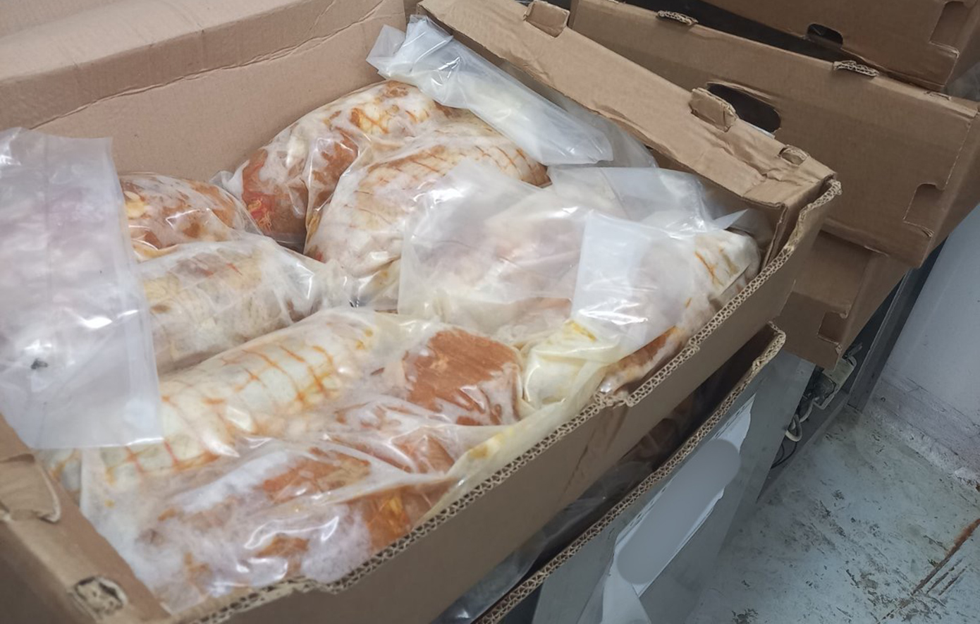 Εντοπίστηκαν 3,5 τόνοι επικίνδυνων κρεάτων στον Πειραιά: Μηδενική ανοχή σε κυκλώματα που απειλούν τη δημόσια υγεία, δηλώνει ο Χαρδαλιάς