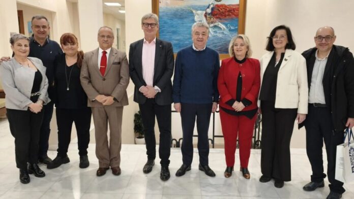 Σύσκεψη Περιφερειάρχη Κρήτης με τον Γ.Γ. των Ευρωπαϊκών Σχολείων