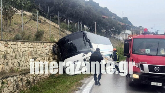 Δραματική εξέλιξη μετά το τροχαίο με σχολικό στη Ζάκυνθο: Πέθανε 53χρονος μετά τη μεταφορά του στα Ιωάννινα