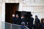 Μαρινέλλα: Οικογένεια και αγαπημένοι φίλοι στο κοιμητήριο Κηφισιάς αποχαιρέτησαν για πάντα