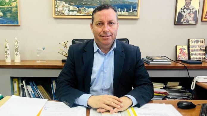 Μ. Μενεγάκης: «Πλήρης σχεδιασμός για τη στάθμευση στον Άγιο Νικόλαο»