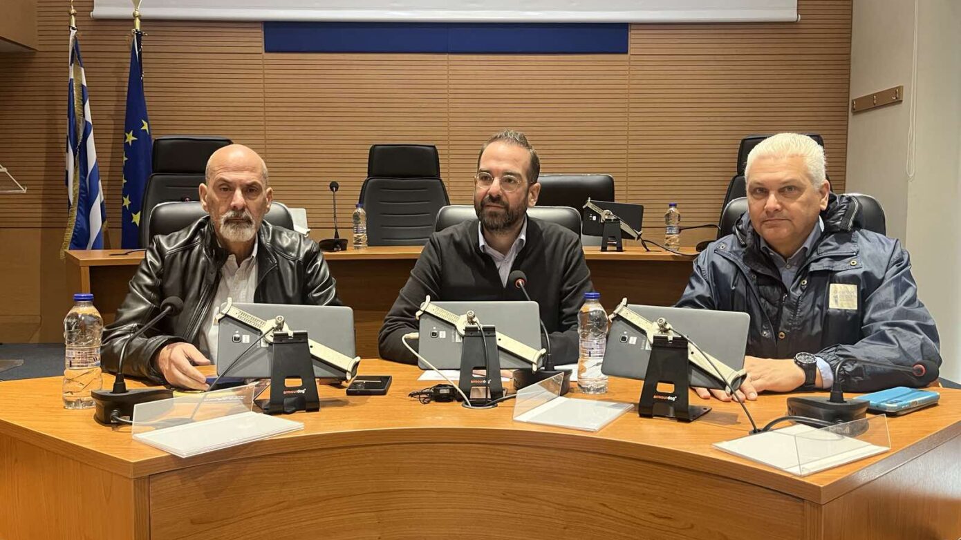 Ν. Φαρμάκης: «Ο Οδοντωτός δεν έχει χρώμα, μόνο ράγες»
