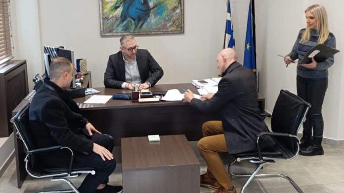 Οι 2 πρώτοι νέοι δημοτικοί αστυνομικοί ανέλαβαν καθήκοντα στον Δήμο Ωραιοκάστρου
