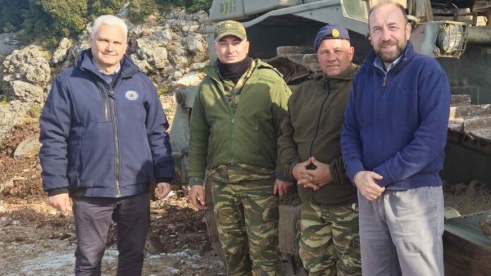 Περιφέρεια Δυτικής Ελλάδας: Καθαρισμός δασικών οδών στην Π.Ε. Αχαΐας από τον Ελληνικό Στρατό