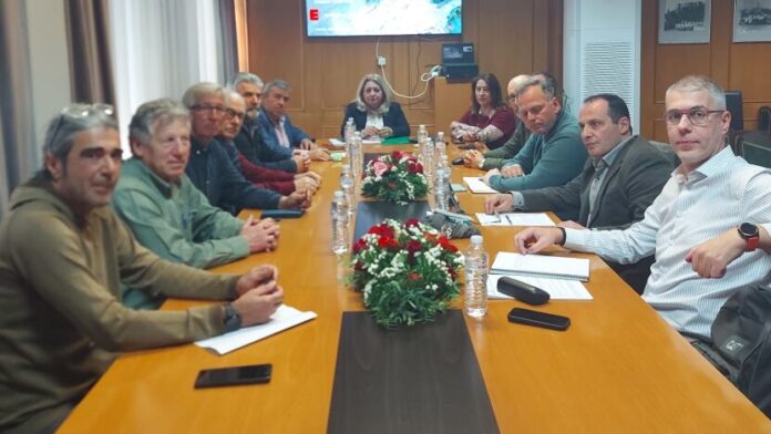 Π.Ε. Τρικάλων: Συνάντηση για την αποκατάσταση πρόσβασης στον οικισμό Γλίστρας