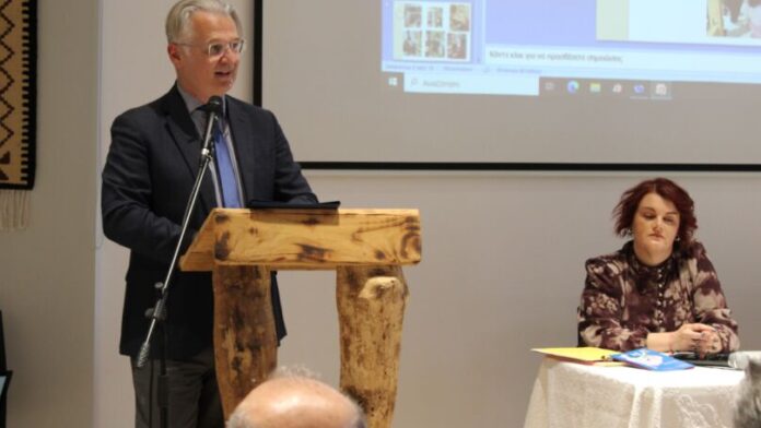 Δ. Πτωχός: «Η τέχνη της υφαντικής στο Γεράκι διατηρείται ζωντανή»