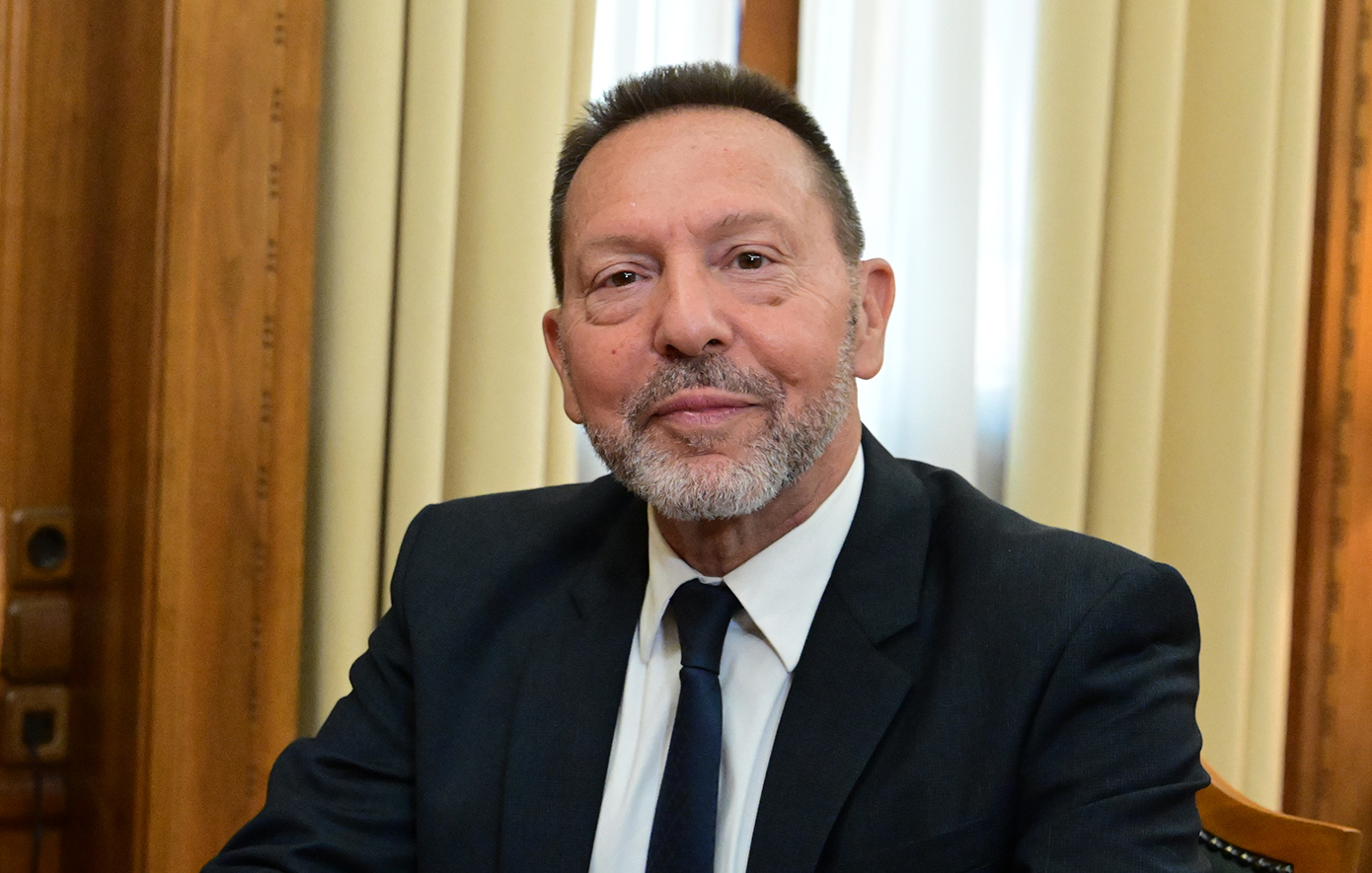 Στουρνάρας: «Η ελληνική οικονομία αντέχει, χάρη στα στιβαρά θεμέλια της»