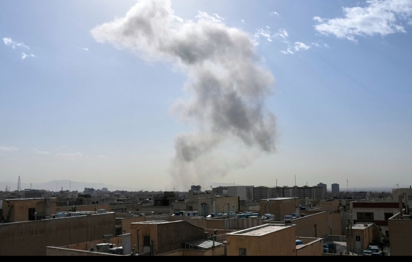 Ισχυρές εκρήξεις στην Τεχεράνη – Το Ισραήλ εντείνει τις επιθέσεις στην ιρανική πρωτεύουσα – Σε εξέλιξη μαζικό κύμα πληγμάτων