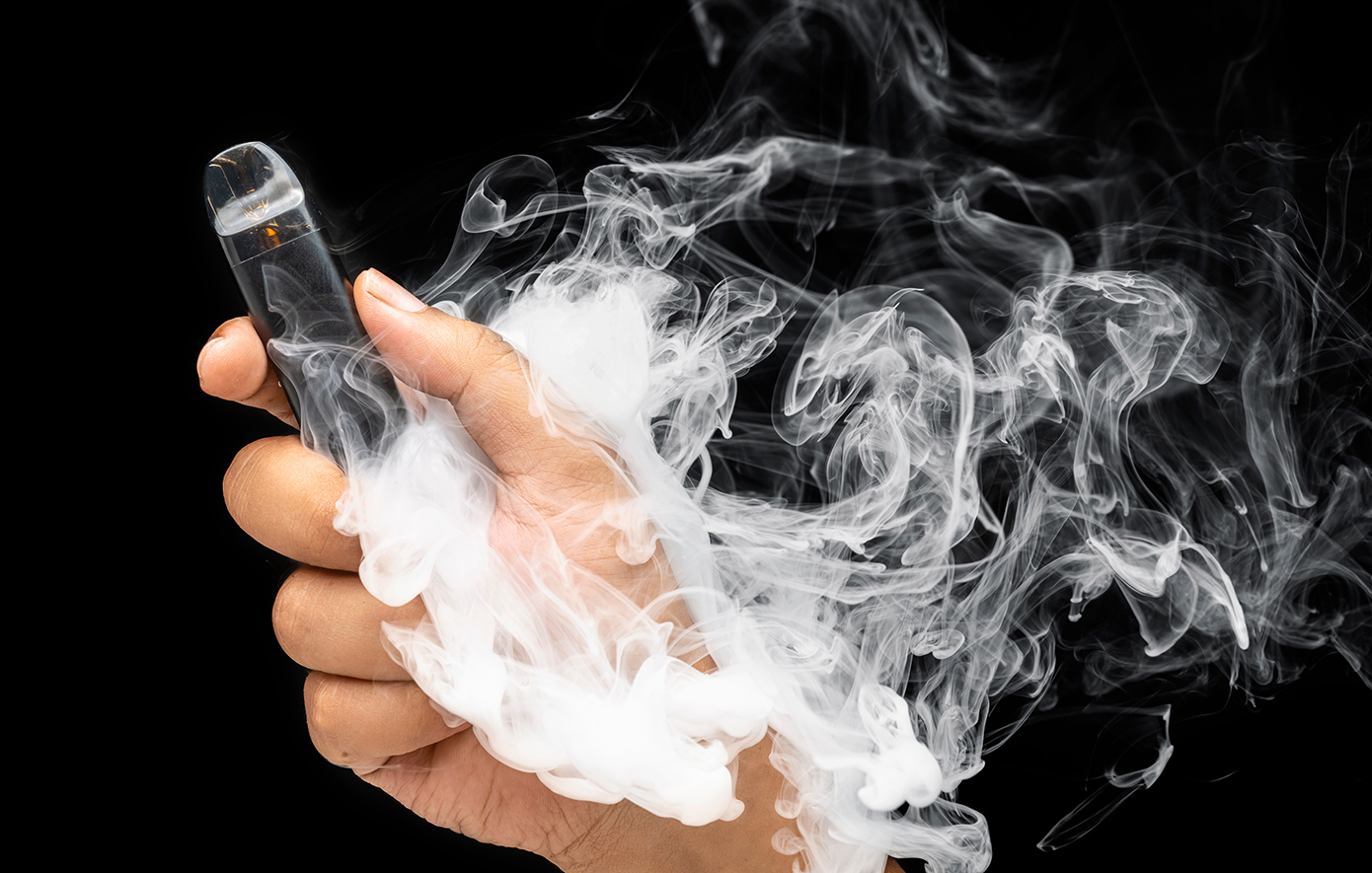 Σχεδόν τα μισά ηλεκτρονικά τσιγάρα στην Ευρώπη προέρχονται από γκρίζα και μαύρη αγορά – Τι αποκαλύπτει νέα μελέτη