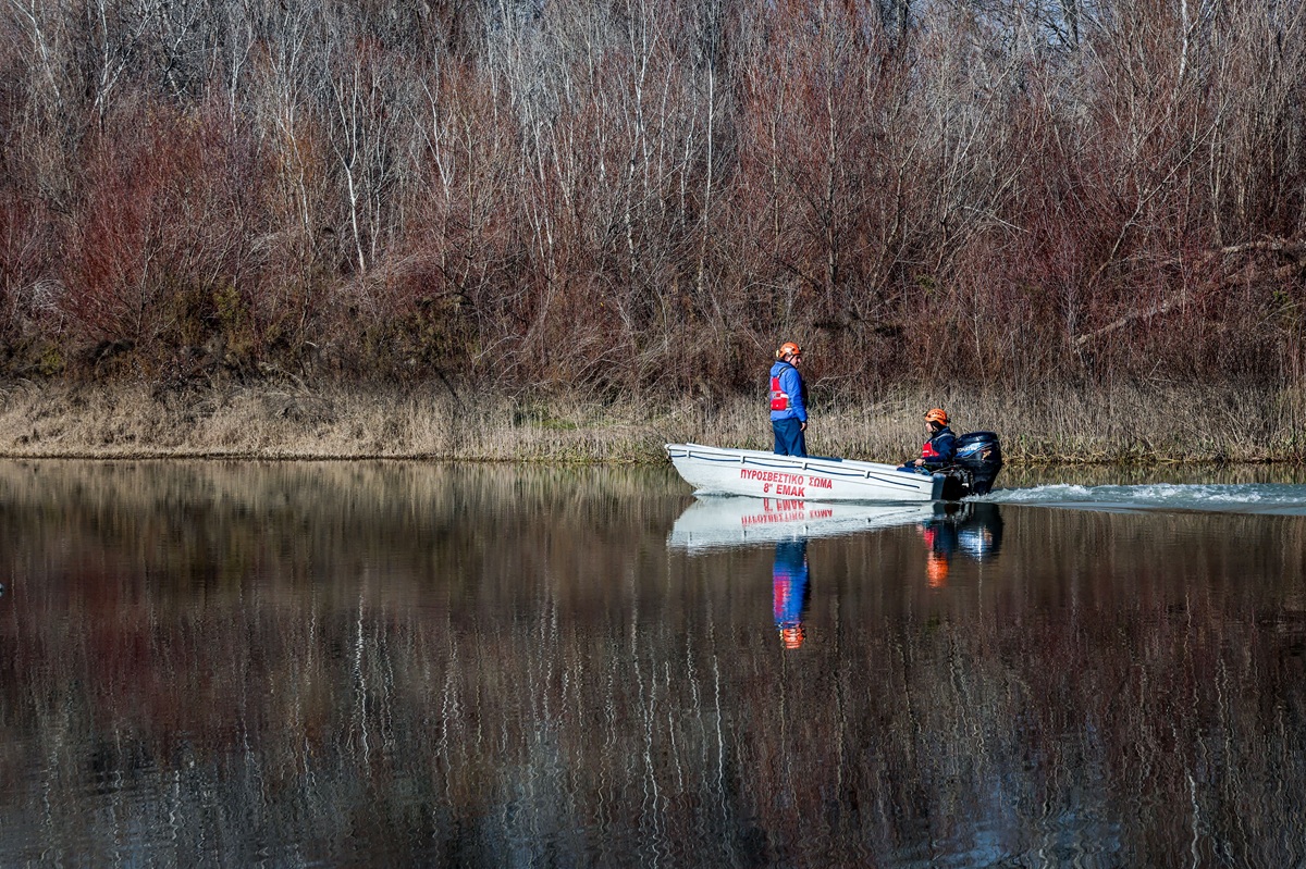 Εκπαιδευτικός στα Τρίκαλα αποπειράται αυτοκτονία – Βουτά στα παγωμένα νερά του Πηνειού
