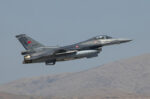 Οπλισμένα τουρκικά F-16 «οργώνουν» το Αιγαίο με καταιγισμό παραβιάσεων – Συναγερμός στην ελληνική αεράμυνα