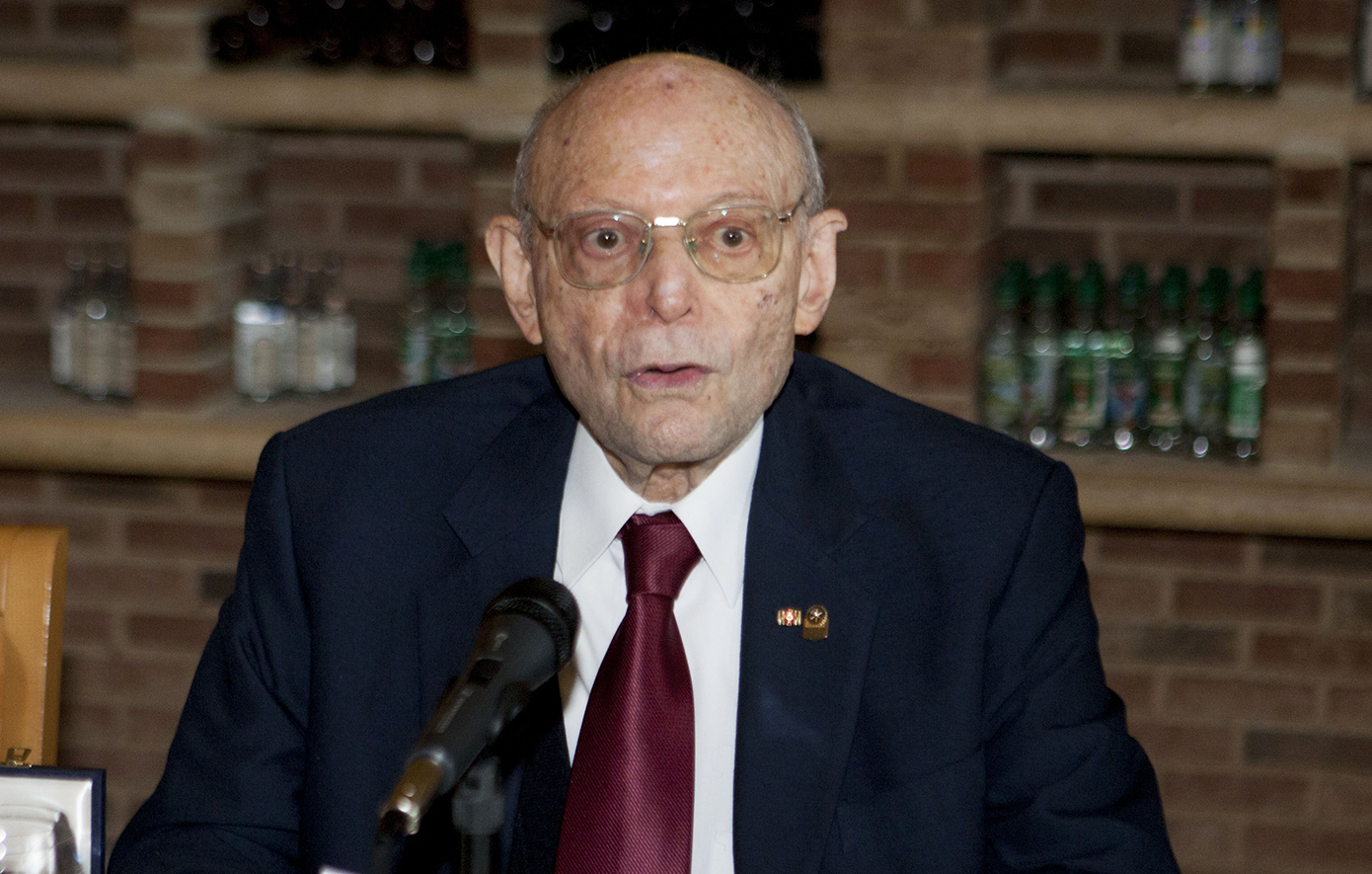 Αποχαιρετούμε τον επιζώντα του Άουσβιτς, Χάιντς Κούνιο