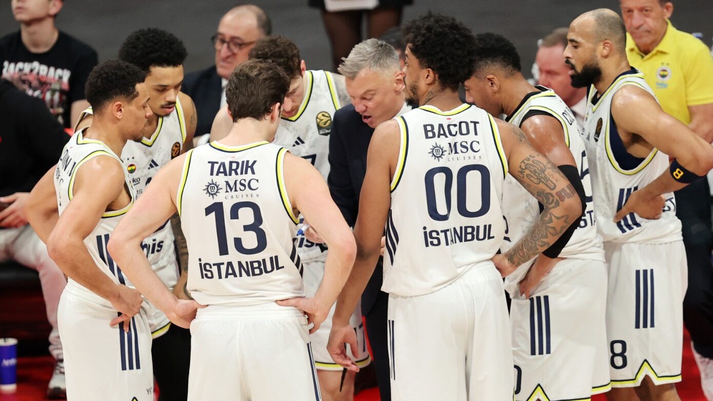 Euroleague: Η Φενέρμπαχτσε έχασε ξανά από τη Μπάγερν, αβέβαιη η πρωτιά