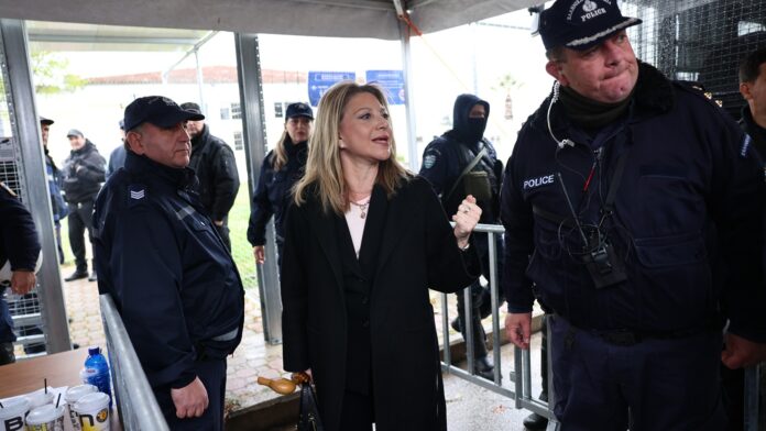 Καρυστιανού: Αμφιβάλλω για τη Δικαιοσύνη – Ο δικαστής δεν πρέπει να λιποθυμά, να δειλιάζει ή να φοβάται