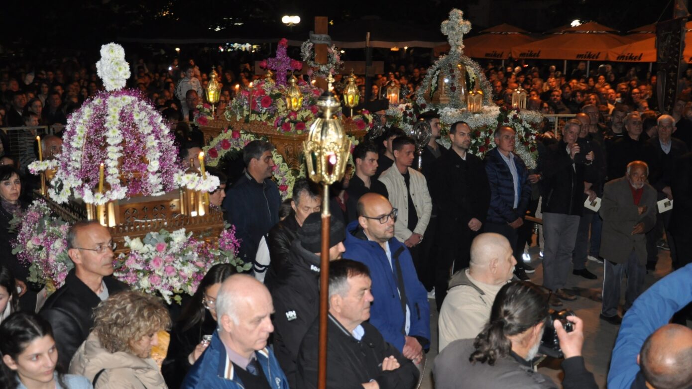 Δ. Πρέβεζας: Με την Περιφορά των Επιταφίων ολοκληρώθηκε το Θείο Δράμα
