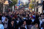 Λειτουργούν τα καταστήματα σήμερα, Κυριακή των Βαΐων – Ποιο είναι το ωράριο έως το Πάσχα
