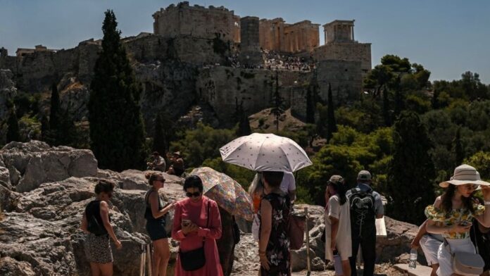 Χ. Δούκας: «Η Αθήνα δεν πρέπει να μετατραπεί σε ένα απέραντο ξενοδοχείο»