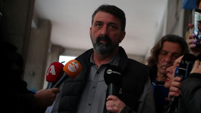Καθοριστική σύσκεψη στο υπ. Αγροτικής Ανάπτυξης: «Η Λέσβος με τη θηλιά στο λαιμό, αν καταστραφούμε ερημώνουν τα χωριά μας»