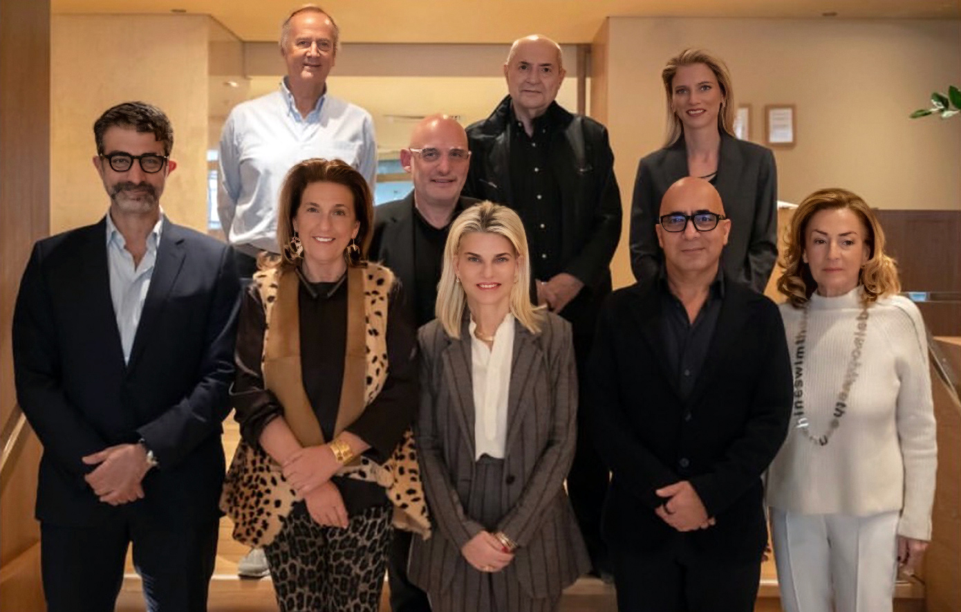 Διακεκριμένες προσωπικότητες του «Επιχειρείν» και των Τεχνών στην Αθηναϊκή Biennale