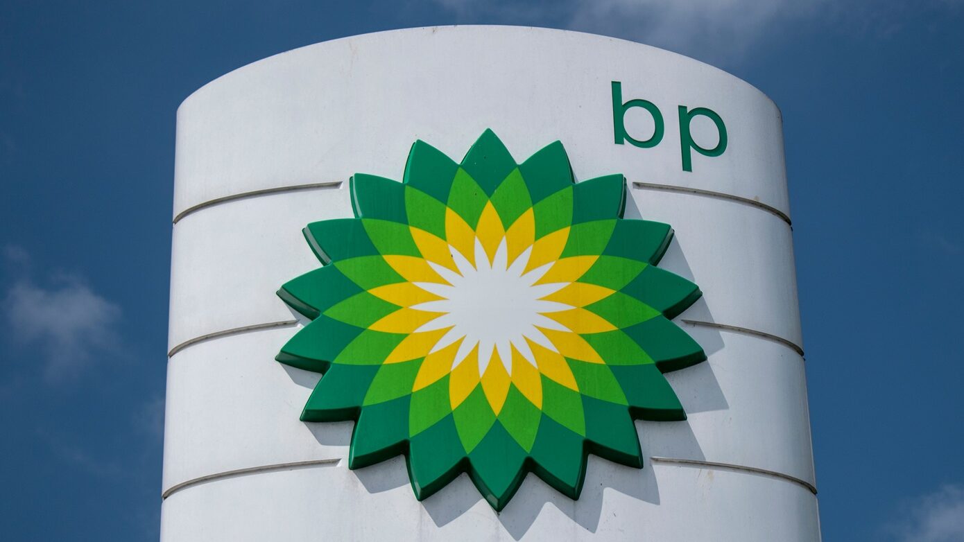 Άνοδος κερδών στο πρώτο τρίμηνο για την BP – Υπερέβη τις εκτιμήσεις λόγω αναταραχής από τον πόλεμο στο Ιράν
