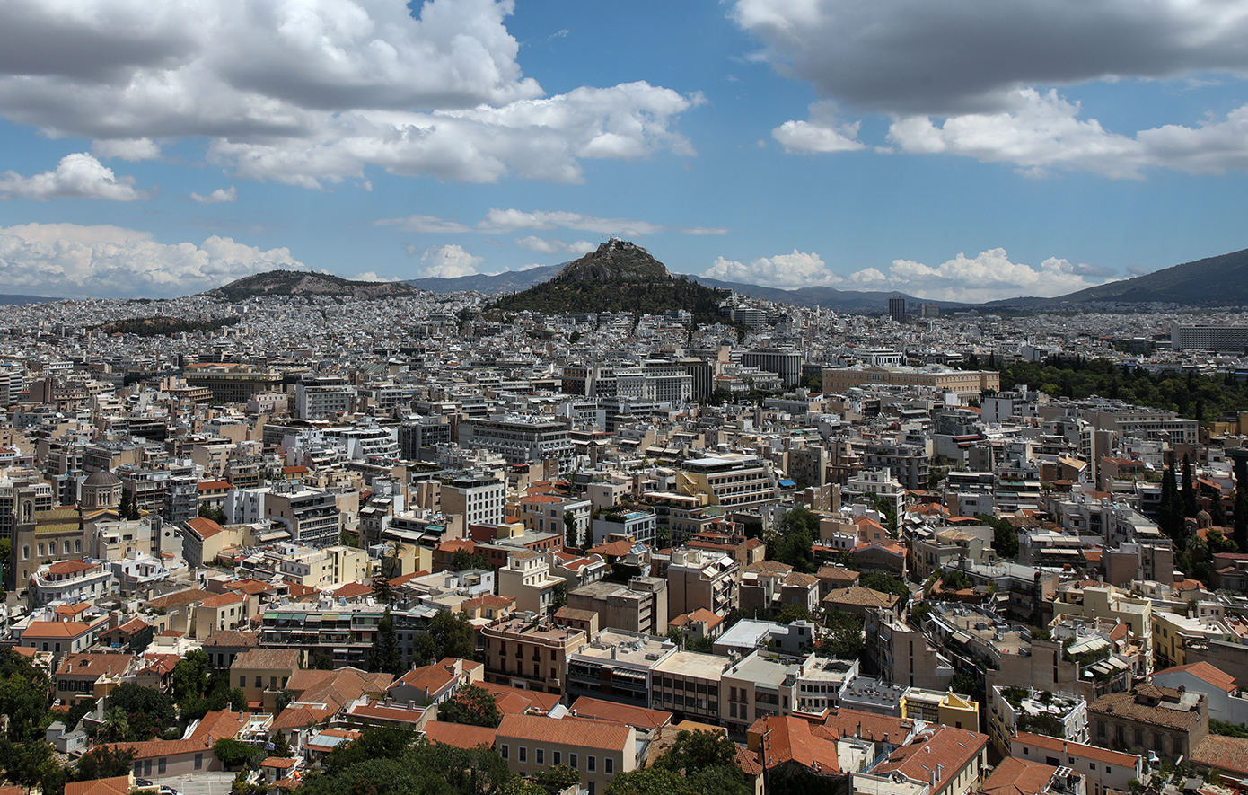 Κρατικά ακίνητα-φαντάσματα μετατρέπονται σε κοινωνικές κατοικίες