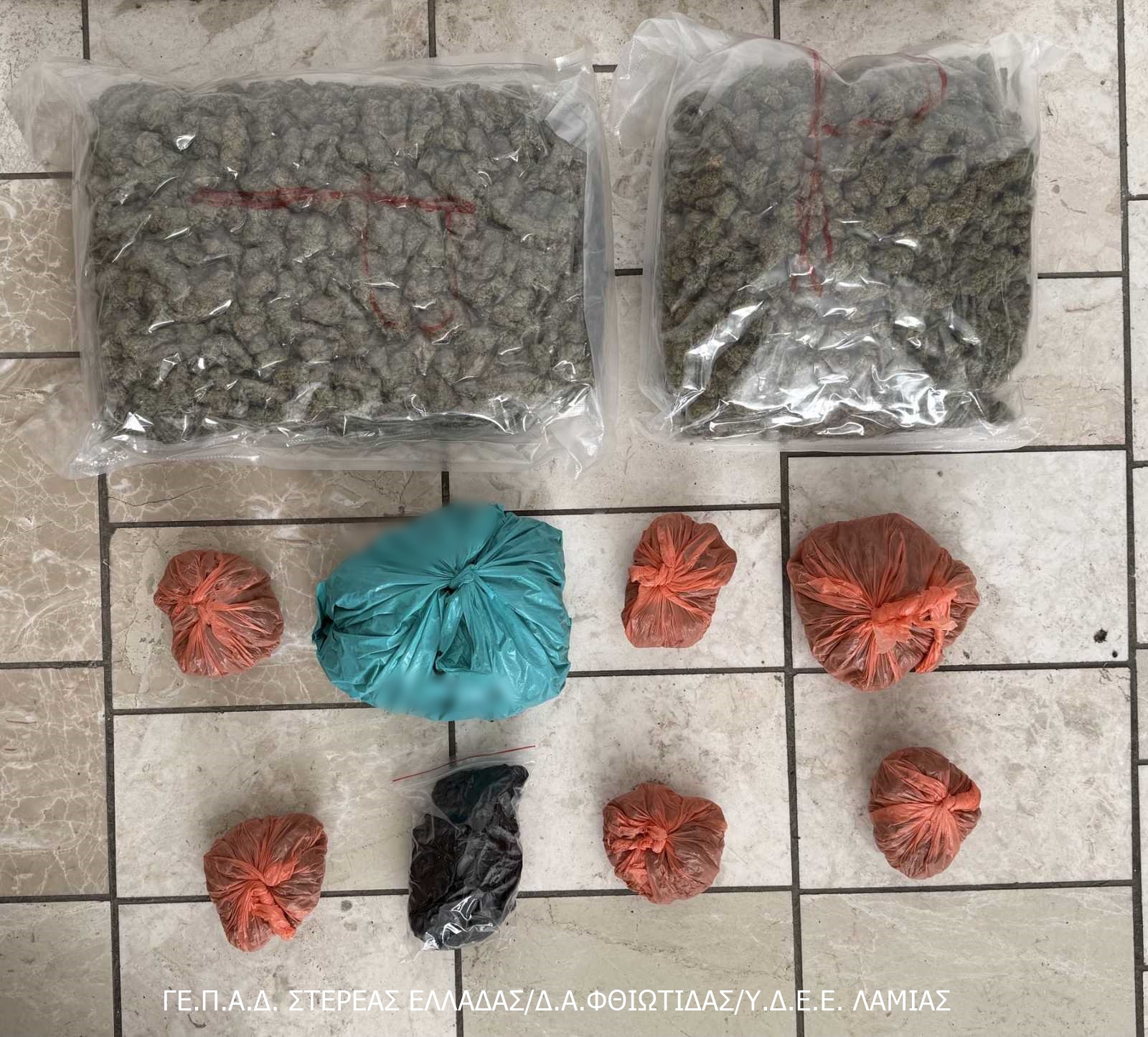 «Θανάσιμη παγίδα» σε παιδότοπο της Καλαμαριάς: Αφαίρεσαν τις βίδες από τις κούνιες