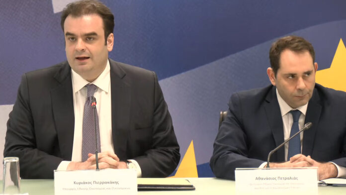 Ζωντανά η ανάλυση των μέτρων που παρουσίασε ο Κυριάκος Μητσοτάκης