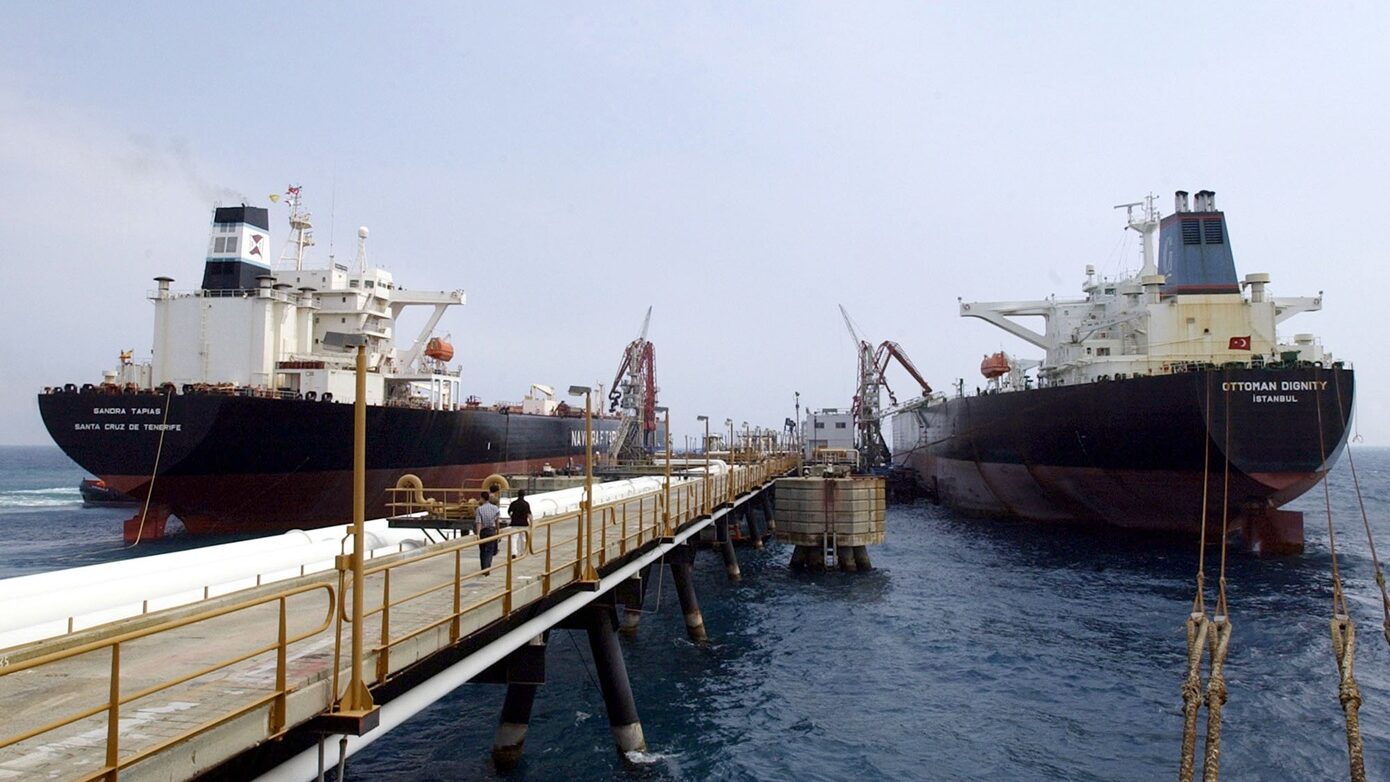 Κατρακύλα σχεδόν 18% στην τιμή του βαρελιού WTI εξαιτίας της εκεχειρίας στη Μέση Ανατολή