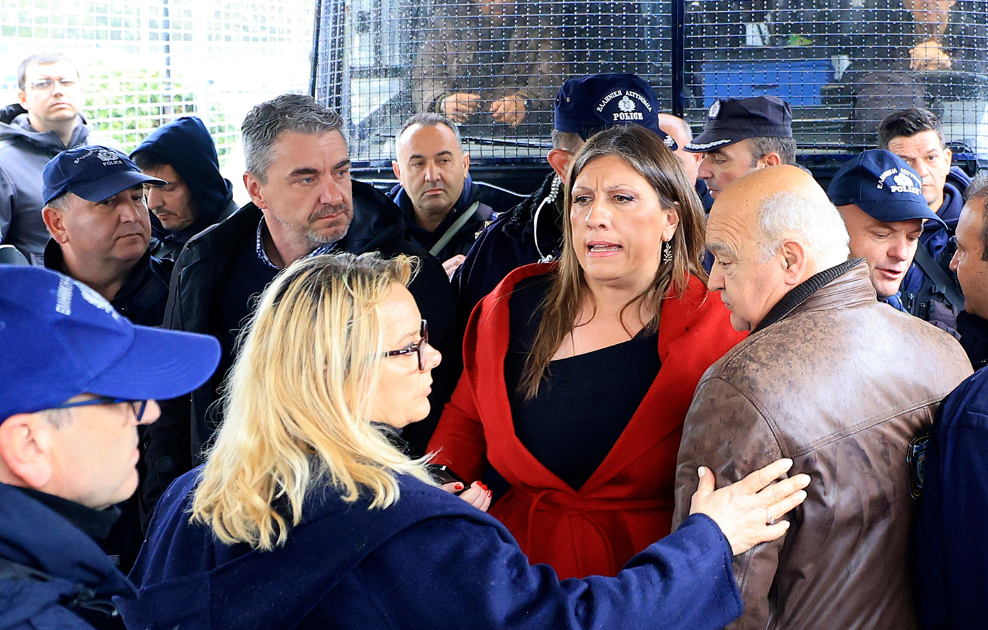 Δίκη για τα Τέμπη: Η επόμενη συνεδρίαση τη Μεγάλη Δευτέρα – «Θέλω η αίθουσα να είναι εκκλησία, το δικαστήριο εξαντλείται»