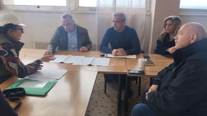 Περιοδεία Δημάρχου Μυτιλήνης στο παλιό Δημαρχείο και το Γηροκομείο Πλωμαρίου
