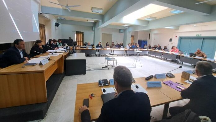 Το Δ.Σ. Αγ. Νικολάου ομόφωνα κατά της εγκατάστασης ΑΠΕ μεγάλης κλίμακας
