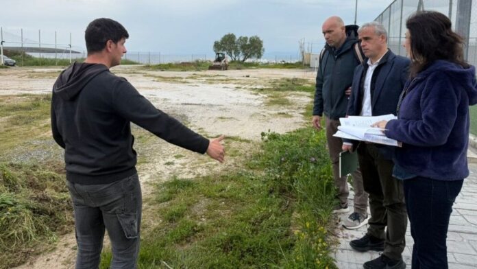 Περιοδεία Δημάρχου Μυτιλήνης στο αναπτυσσόμενο γήπεδο μπάσκετ της Παναγιούδας