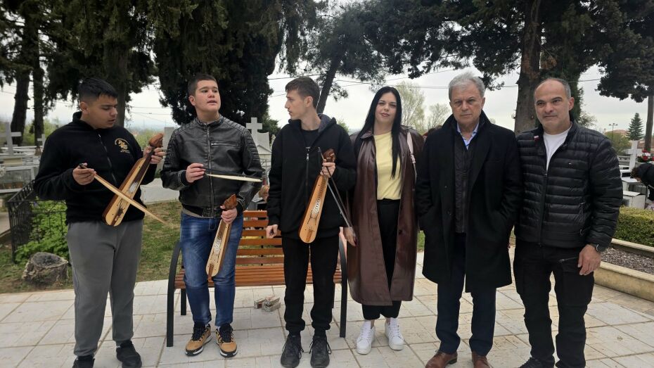 Γ. Αμανατίδης παρευρέθηκε στο παραδοσιακό ταφικό έθιμο των Ποντίων στο Πρωτοχώρι Κοζάνης