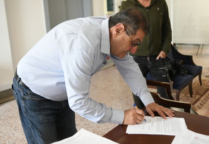 Δ.Πατρέων: Υπογράφηκε η Συμφωνία για πεζοδρόμια και μικρά τεχνικά έργα