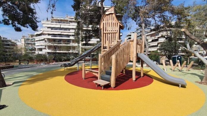 Λειτουργούν οι καινούργιες παιδικές χαρές στο Άλσος Νέας Σμύρνης