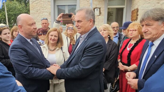 Ο Δήμαρχος της Τενέδου επισκέπτεται τον Δήμο Νέας Προποντίδας