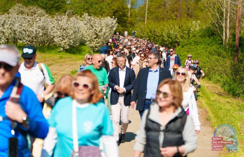 Σαγήνευσαν οι ανθισμένες κερασιές της Πέλλας – Πλήθος κόσμου στις εκδηλώσεις της Π.Κ.Μ.
