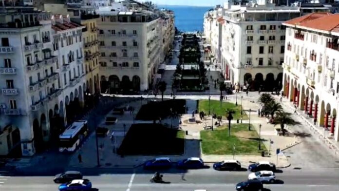 Δ.Θεσ/νίκης: Ανανεώσεις σε τέσσερις ιστορικές πλατείες – Αριστοτέλους, Ελευθερίας, Δημοκρατίας και Διοικητηρίου