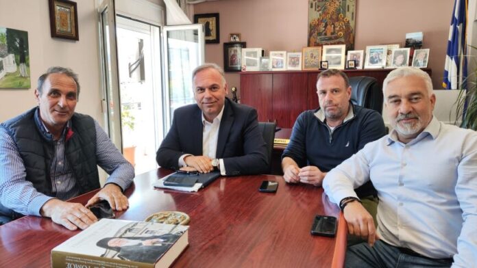 Σύσκεψη Δημάρχου Θάσου με Επικεφαλής Συνδέσμου Μαρμάρου Μακεδονίας–Θράκης