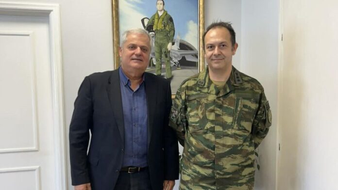 Εθιμοτυπική συνάντηση του νέου Διοικητή της ΔΑΝ με τον Δήμαρχο Καρπάθου