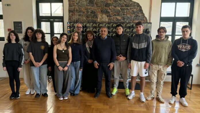 Κ.Τζιούμης: “Προτρέπω τη νεολαία να εμπλακεί στα κοινά και να αγαπήσει τον τόπο της”